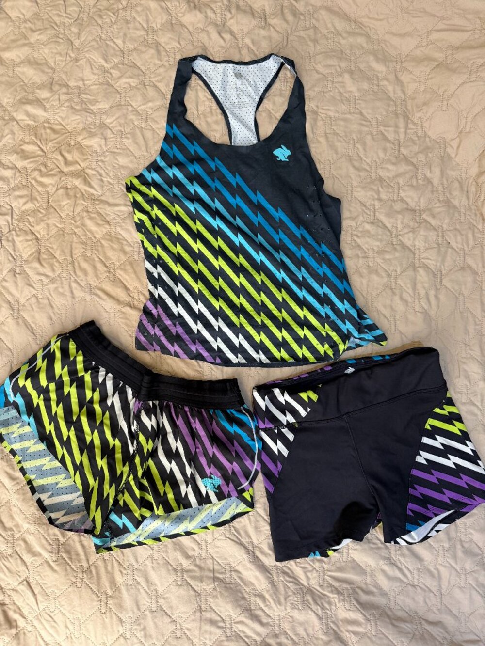 matching racing set, 2 shorts and 1 tank top run in rabbit